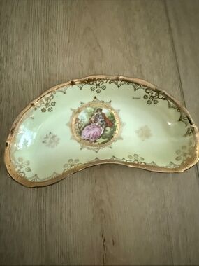 Vintage Decorative Porcelain 7” bone dish with gold trim